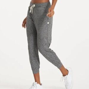 Vuori Performance Jogger Dreamknit Heather Grey, Size Small